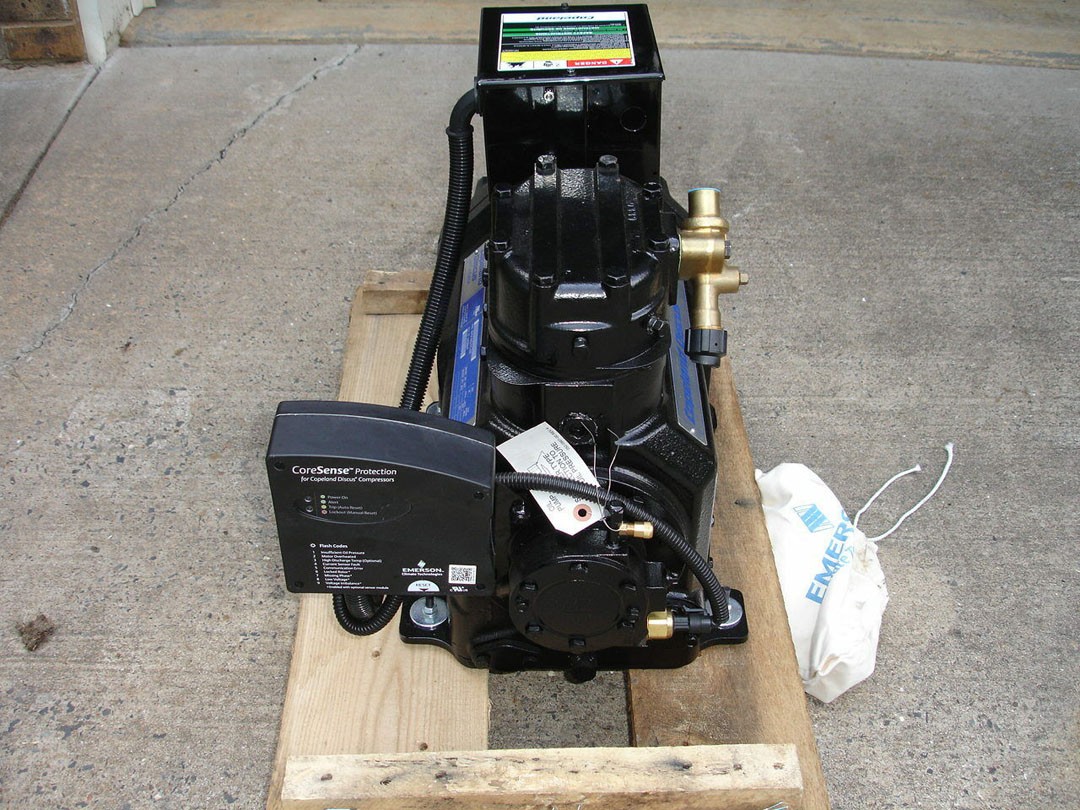 2DF3F16ke-tfc-c00 Emerson Copeland Refrigeration Compressor